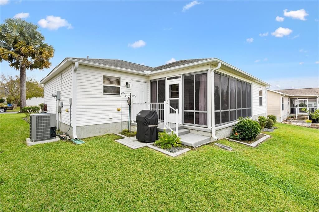 待售: $339,900 (2 贝兹, 2 浴室, 1142 平方英尺)