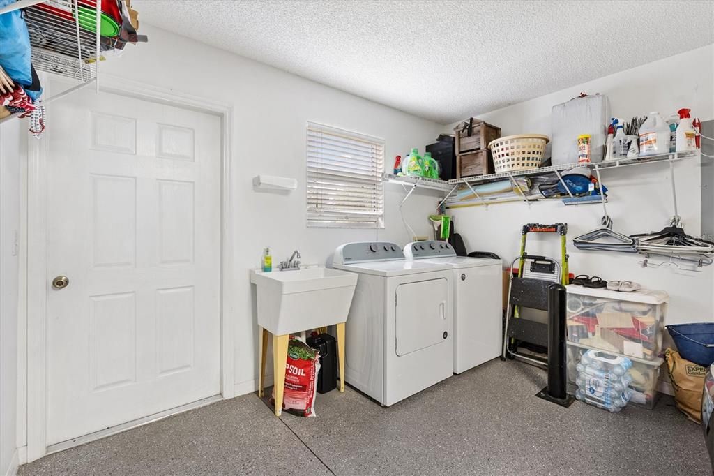 待售: $339,900 (2 贝兹, 2 浴室, 1142 平方英尺)