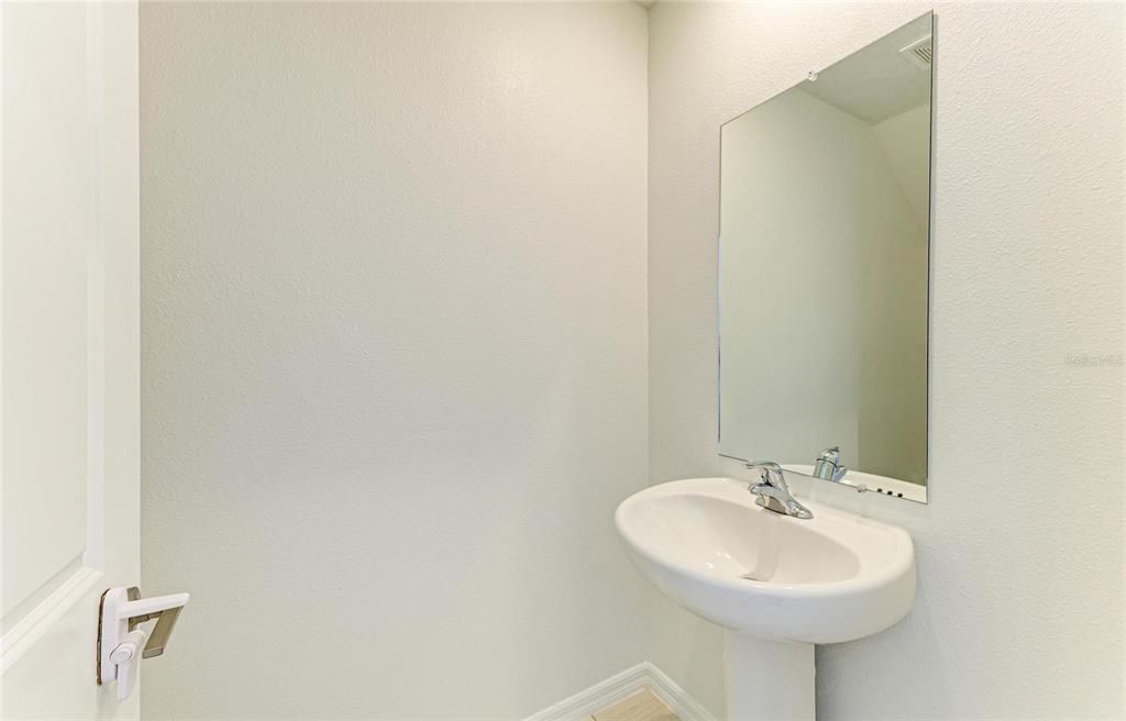 En Venta: $365,000 (5 camas, 2 baños, 2389 Pies cuadrados)