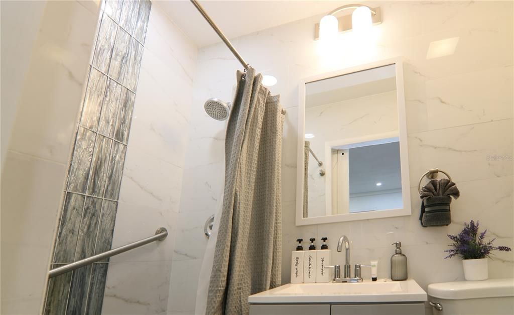 En Renta: $2,490 (5 camas, 3 baños, 1981 Pies cuadrados)