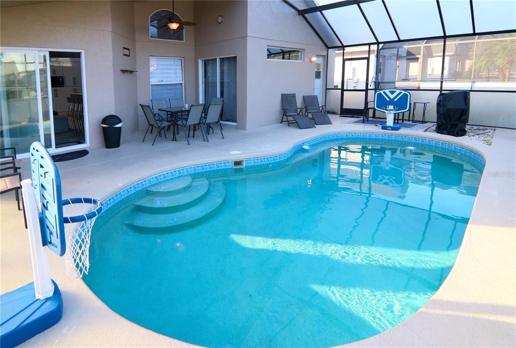 En Renta: $2,490 (5 camas, 3 baños, 1981 Pies cuadrados)