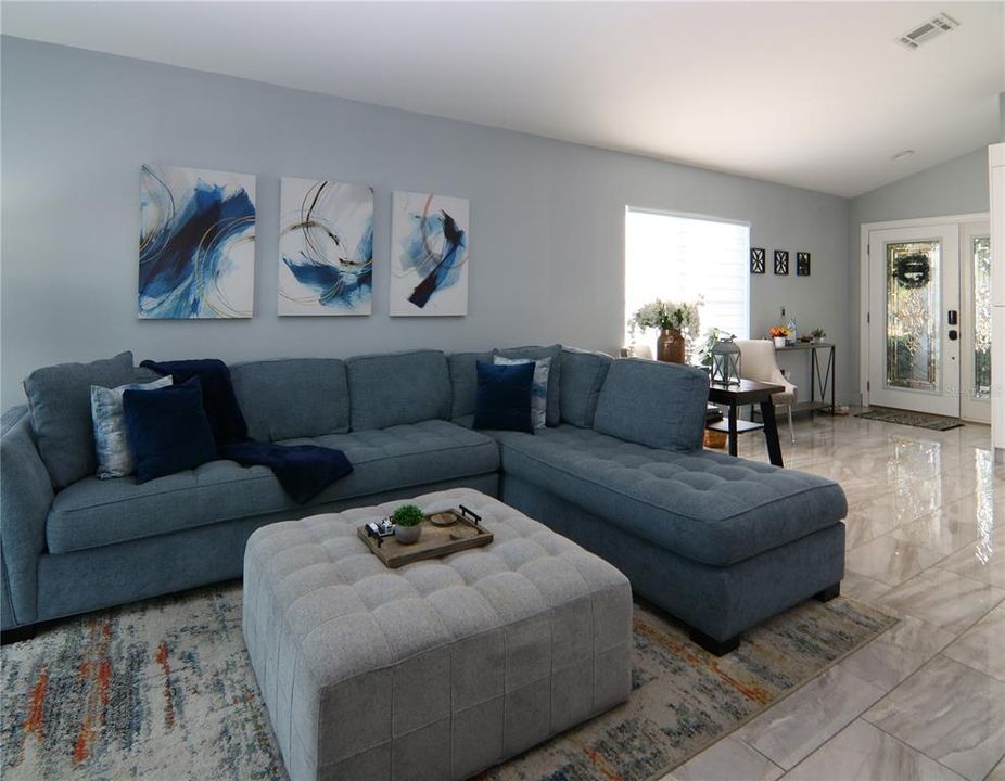 En Renta: $2,490 (5 camas, 3 baños, 1981 Pies cuadrados)