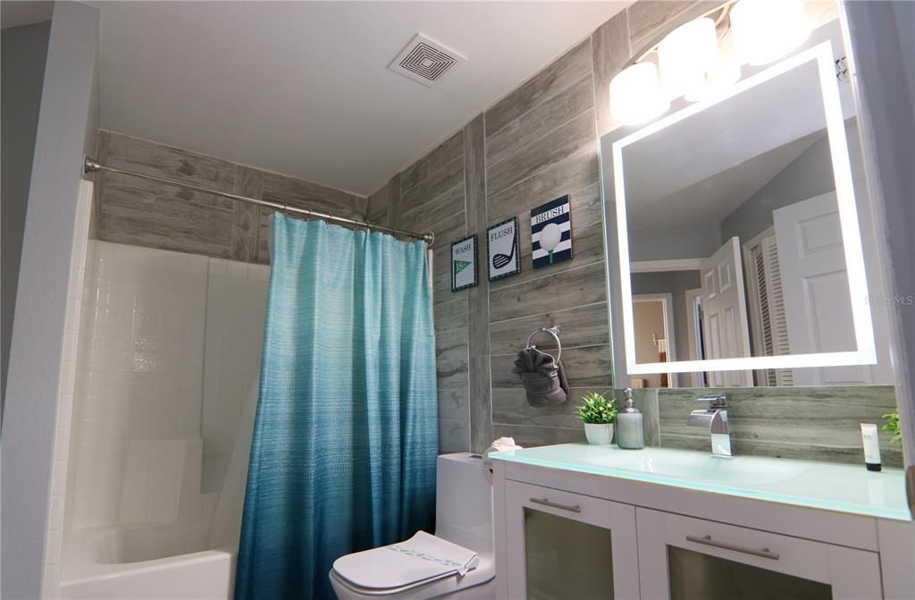 En Renta: $2,490 (5 camas, 3 baños, 1981 Pies cuadrados)