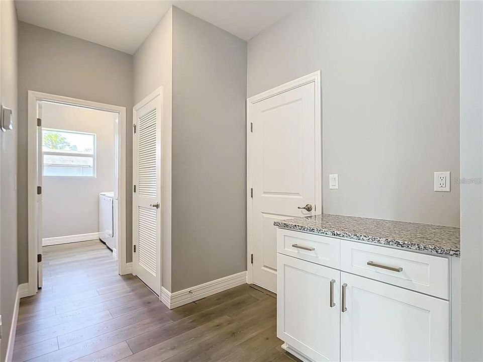 На продажу: $367,900 (4 спален, 3 ванн, 2092 Квадратных фут)