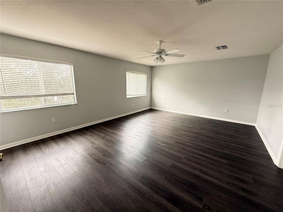 En Renta: $3,300 (5 camas, 3 baños, 3079 Pies cuadrados)