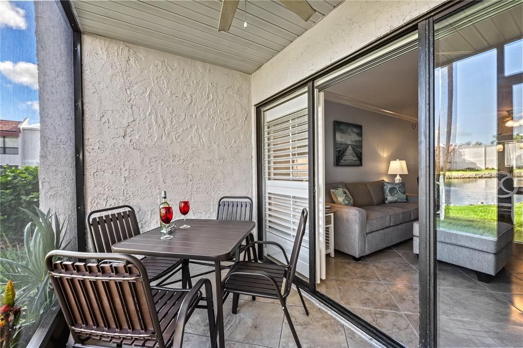 For Sale: $605,000 (2 beds, 2 baths, 1080 Square Feet)