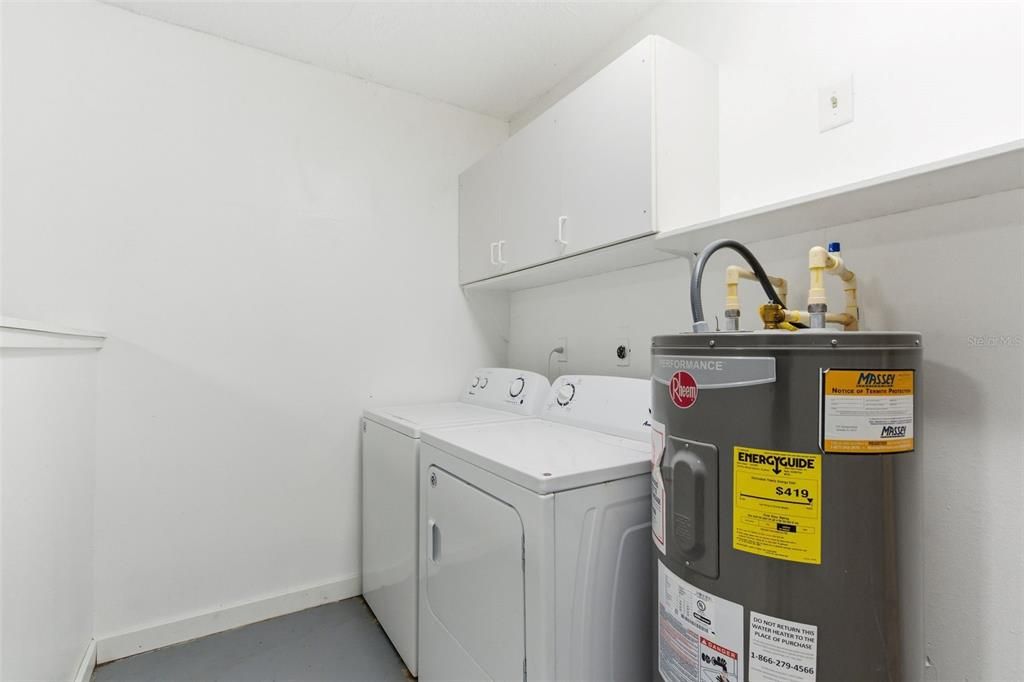 En Venta: $825,000 (6 camas, 4 baños, 2118 Pies cuadrados)