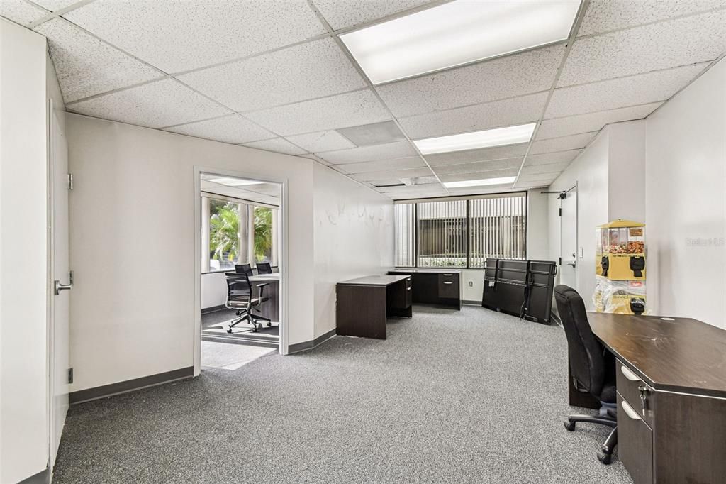 На продажу: $850,000 (0 спален, 0 ванн, 3000 Квадратных фут)