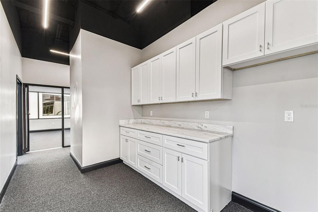 На продажу: $850,000 (0 спален, 0 ванн, 3000 Квадратных фут)