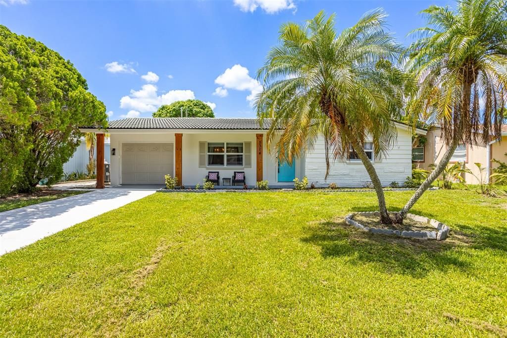 For Rent: $4,650 (3 beds, 2 baths, 1507 Square Feet)