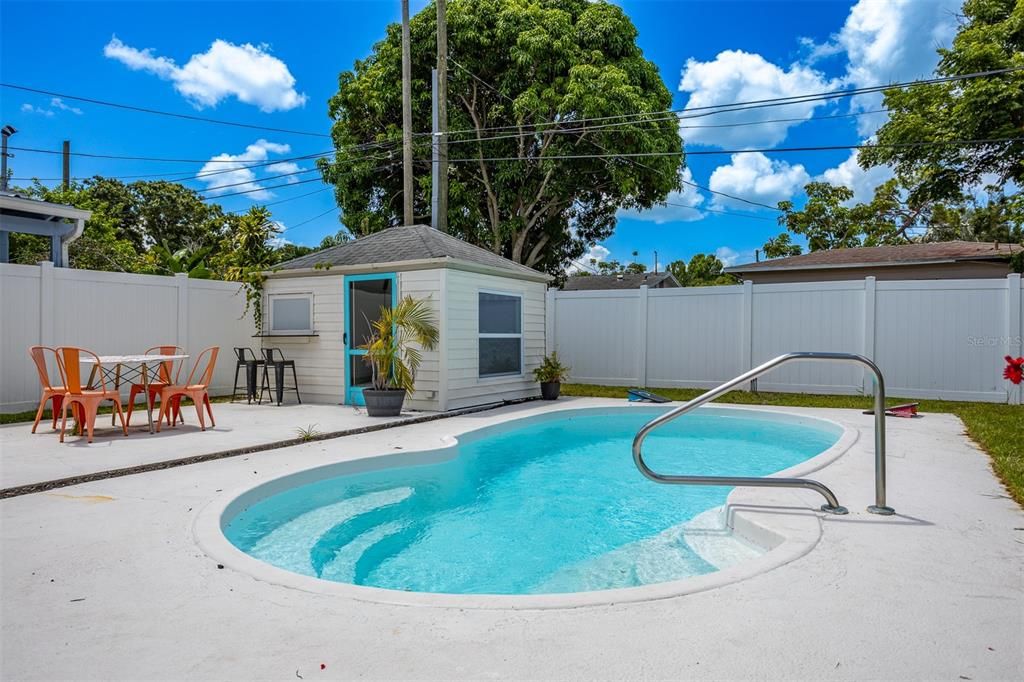 For Rent: $4,650 (3 beds, 2 baths, 1507 Square Feet)