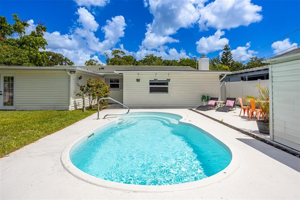 For Rent: $4,650 (3 beds, 2 baths, 1507 Square Feet)