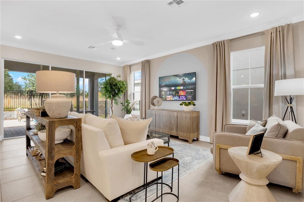 На продажу: $920,000 (5 спален, 4 ванн, 3719 Квадратных фут)