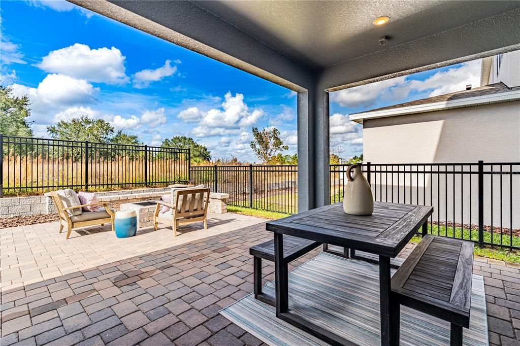 На продажу: $920,000 (5 спален, 4 ванн, 3719 Квадратных фут)