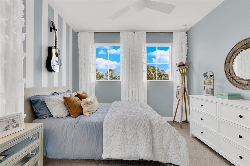 На продажу: $920,000 (5 спален, 4 ванн, 3719 Квадратных фут)