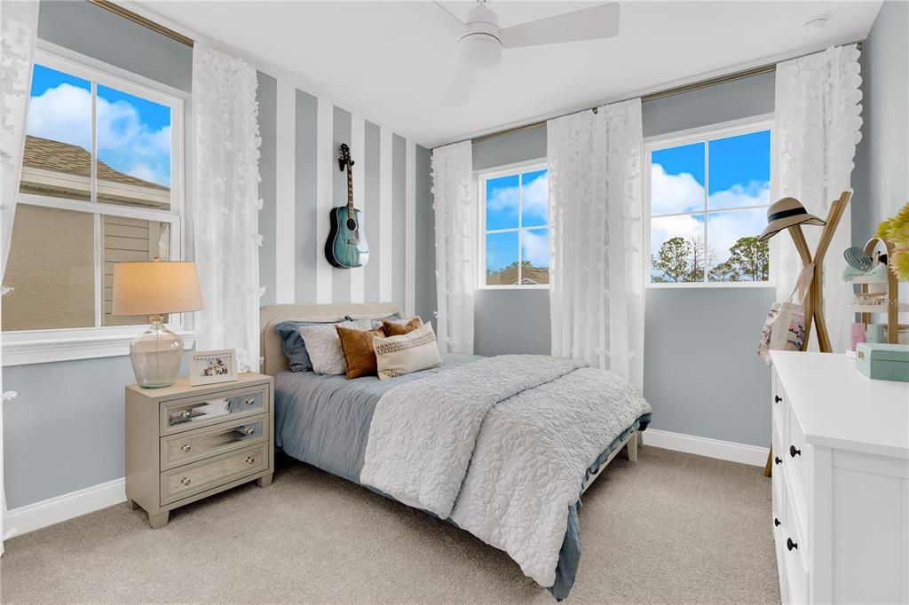 На продажу: $920,000 (5 спален, 4 ванн, 3719 Квадратных фут)