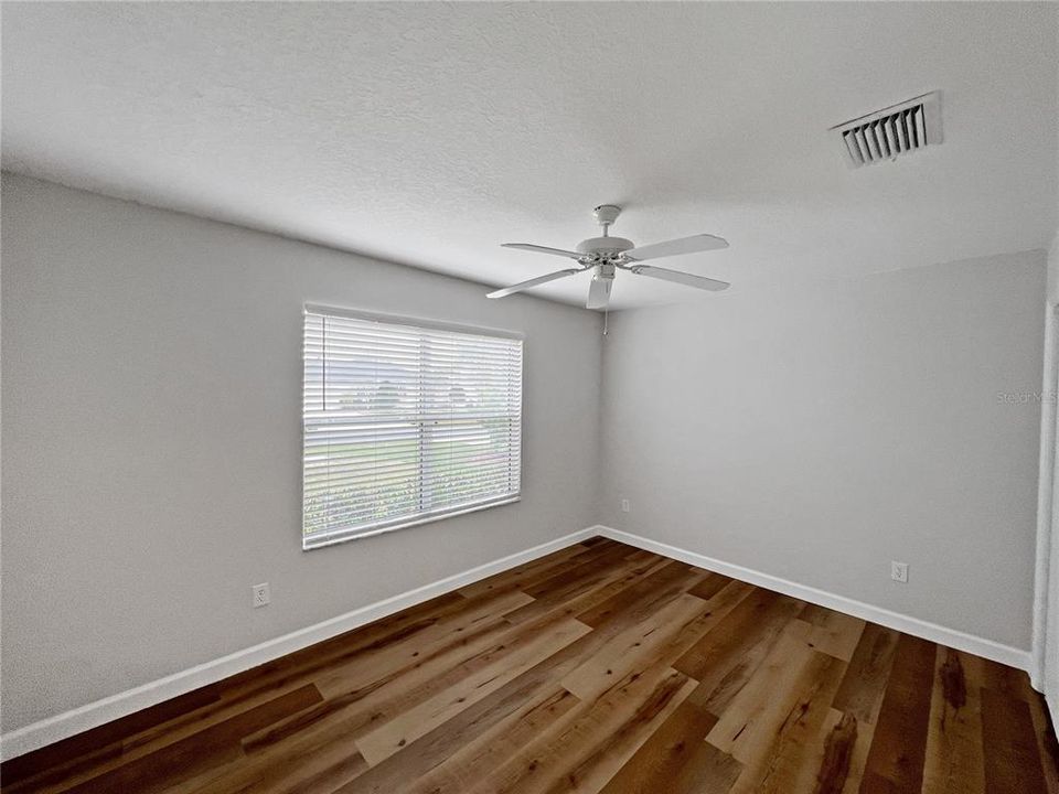 En Venta: $304,900 (3 camas, 2 baños, 1229 Pies cuadrados)