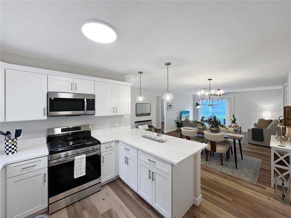 En Venta: $304,900 (3 camas, 2 baños, 1229 Pies cuadrados)