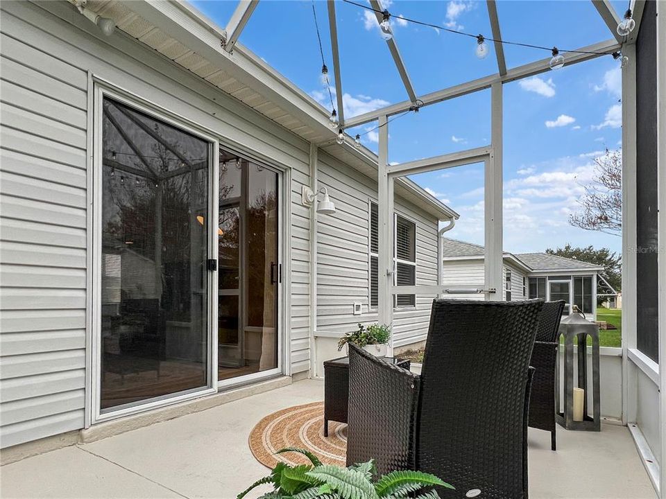 En Venta: $304,900 (3 camas, 2 baños, 1229 Pies cuadrados)