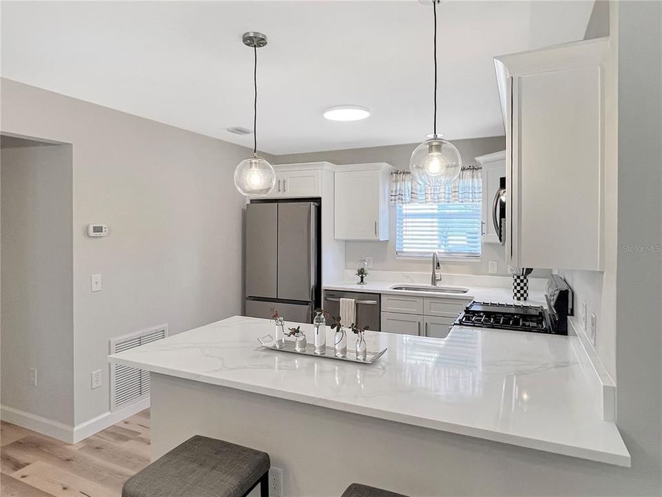 En Venta: $304,900 (3 camas, 2 baños, 1229 Pies cuadrados)