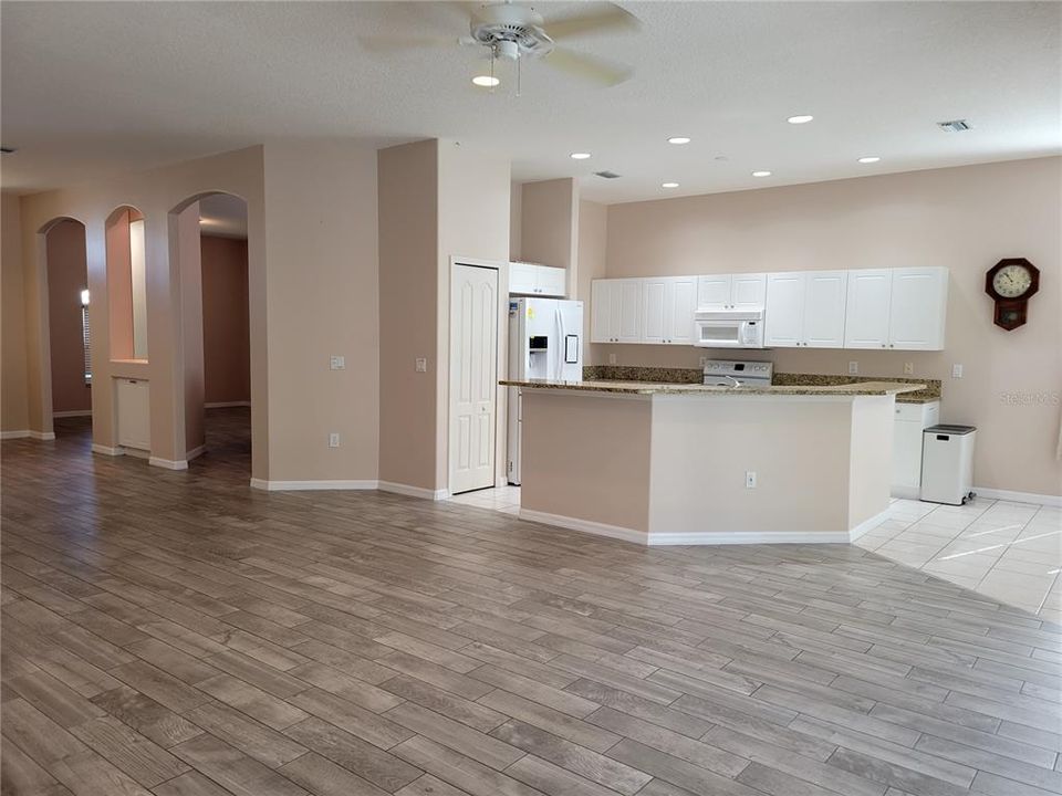 For Rent: $3,300 (3 beds, 2 baths, 2049 Square Feet)