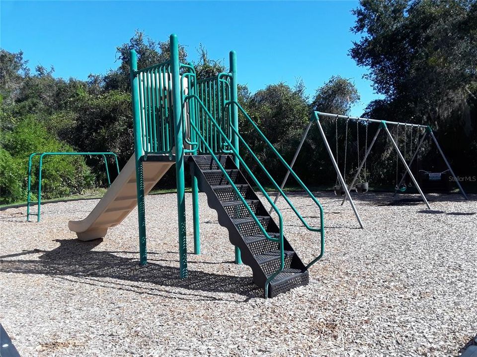 For Rent: $3,300 (3 beds, 2 baths, 2049 Square Feet)