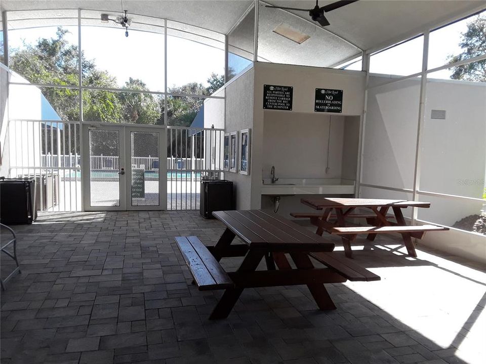 For Rent: $3,300 (3 beds, 2 baths, 2049 Square Feet)