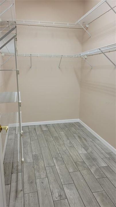 For Rent: $3,300 (3 beds, 2 baths, 2049 Square Feet)