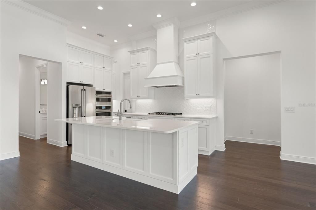 待售: $915,000 (3 贝兹, 2 浴室, 2412 平方英尺)