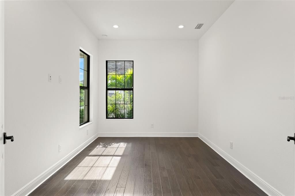 待售: $915,000 (3 贝兹, 2 浴室, 2412 平方英尺)