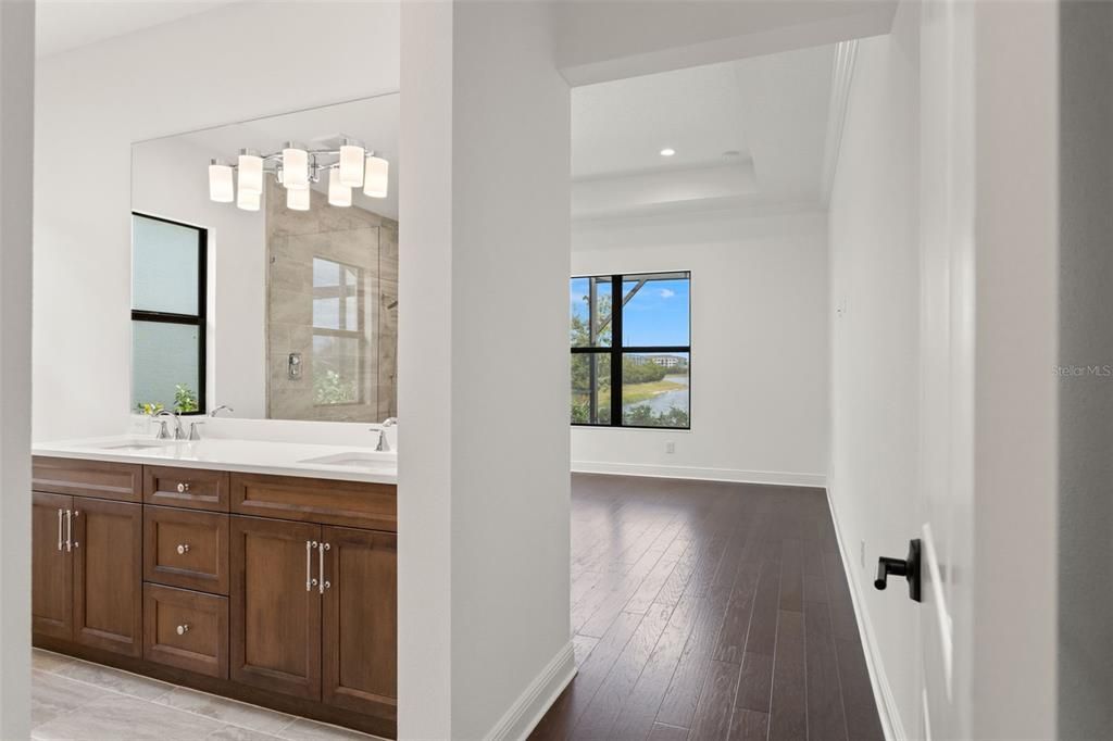 待售: $915,000 (3 贝兹, 2 浴室, 2412 平方英尺)