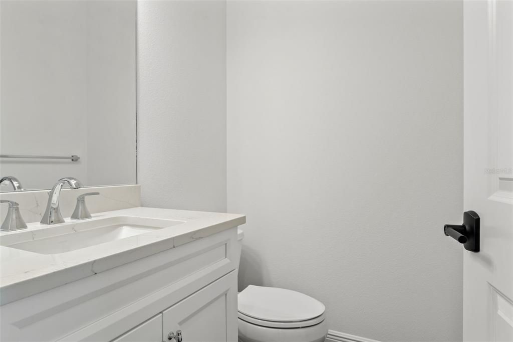 待售: $915,000 (3 贝兹, 2 浴室, 2412 平方英尺)