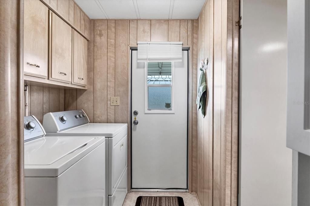 For Sale: $189,000 (3 beds, 2 baths, 1560 Square Feet)