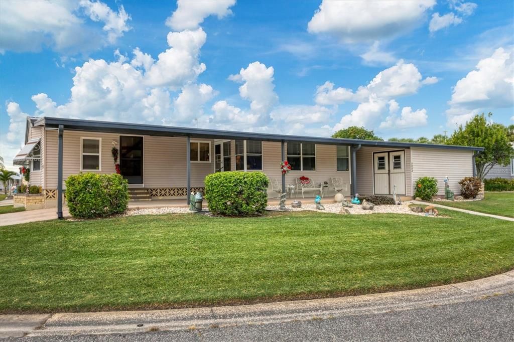 For Sale: $189,000 (3 beds, 2 baths, 1560 Square Feet)