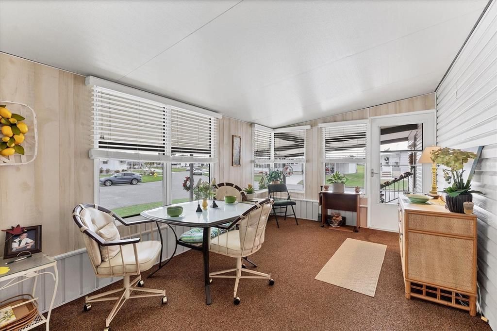 For Sale: $189,000 (3 beds, 2 baths, 1560 Square Feet)