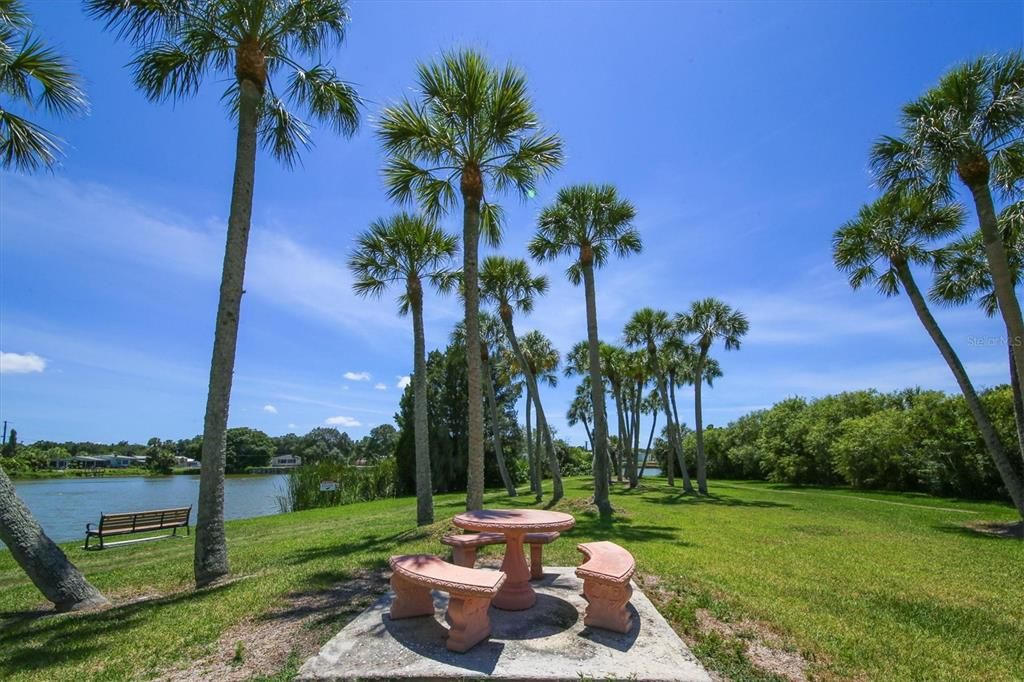 For Sale: $189,000 (3 beds, 2 baths, 1560 Square Feet)