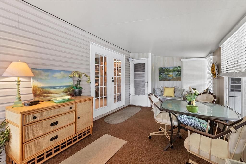 For Sale: $189,000 (3 beds, 2 baths, 1560 Square Feet)