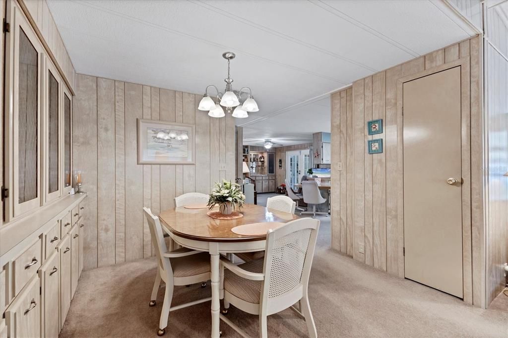 For Sale: $189,000 (3 beds, 2 baths, 1560 Square Feet)