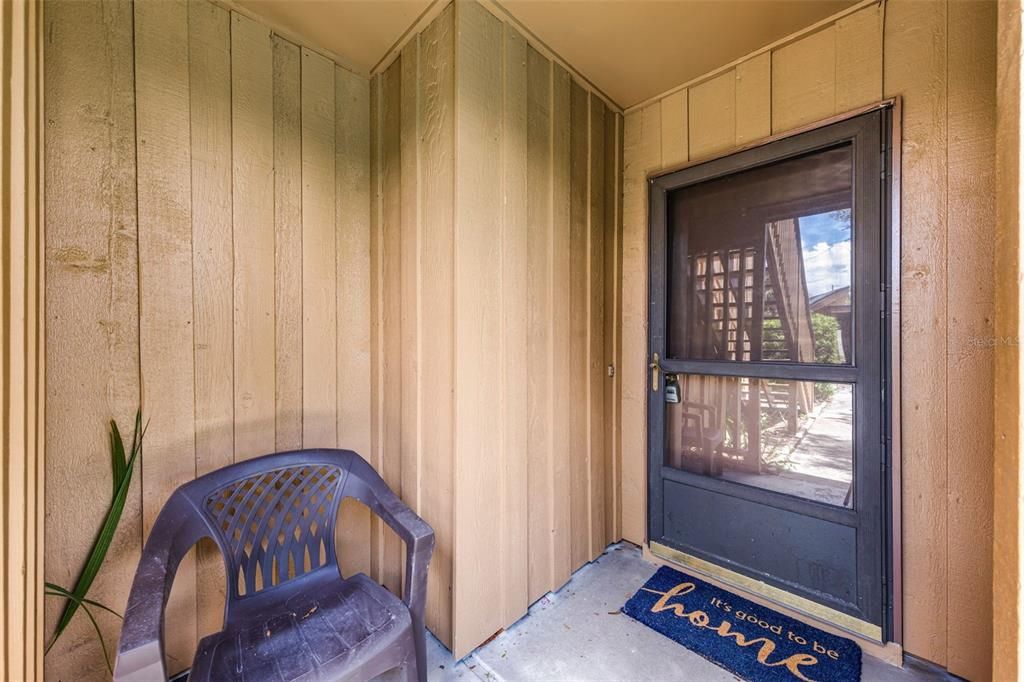 For Rent: $1,700 (1 beds, 1 baths, 921 Square Feet)