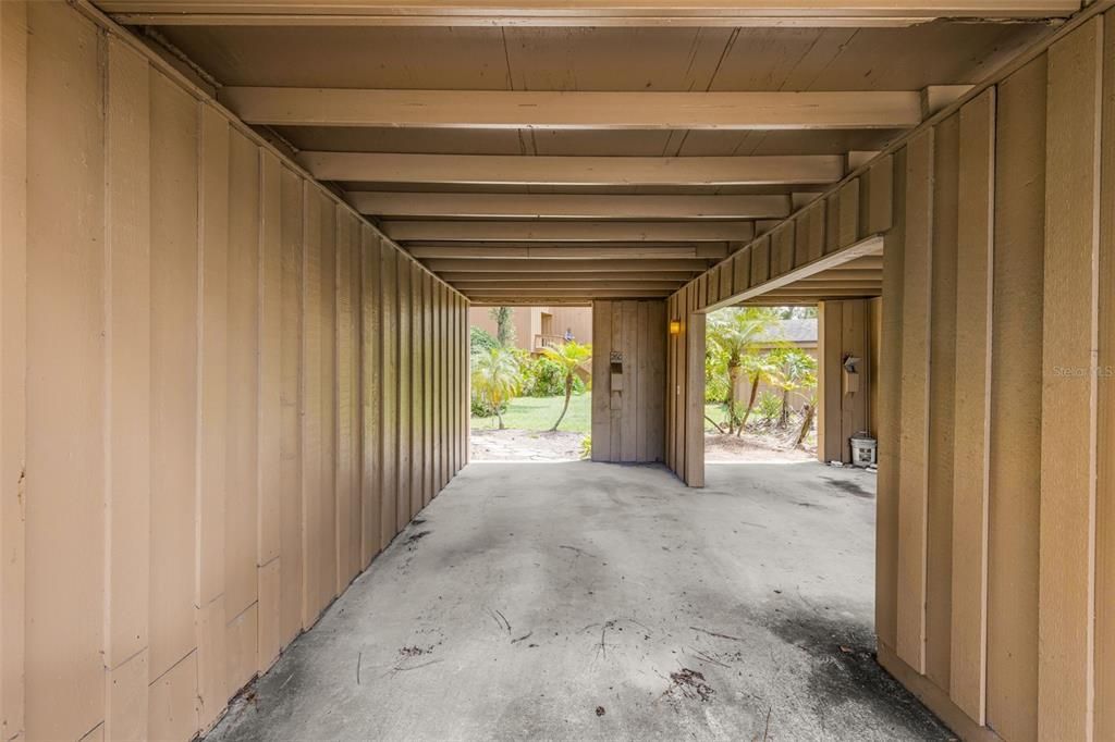 For Rent: $1,700 (1 beds, 1 baths, 921 Square Feet)