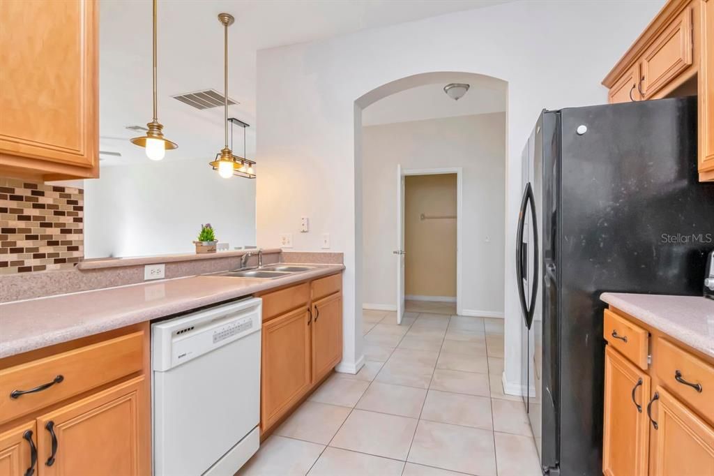 En Venta: $254,000 (3 camas, 2 baños, 1470 Pies cuadrados)