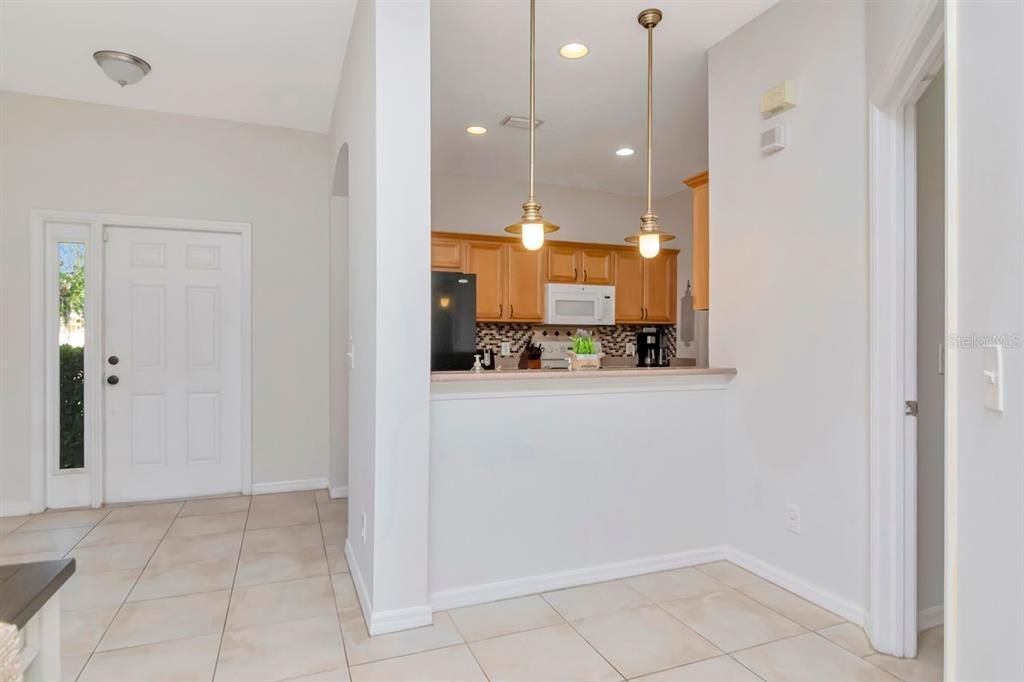 En Venta: $254,000 (3 camas, 2 baños, 1470 Pies cuadrados)