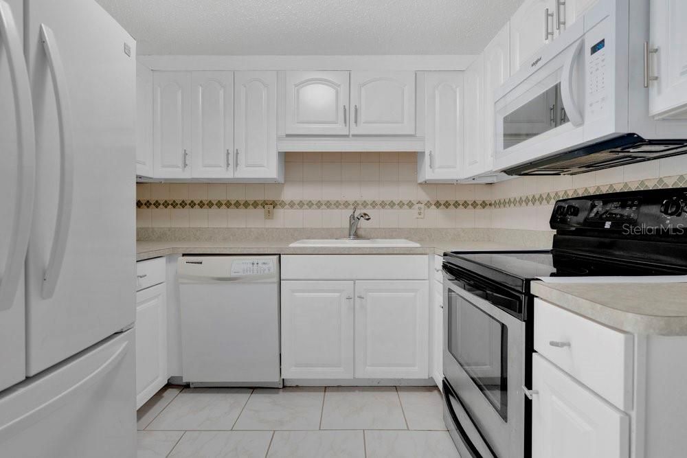 En Venta: $215,000 (2 camas, 1 baños, 1247 Pies cuadrados)