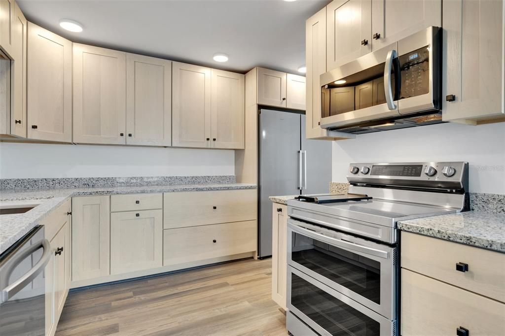 En Venta: $230,000 (2 camas, 2 baños, 1038 Pies cuadrados)