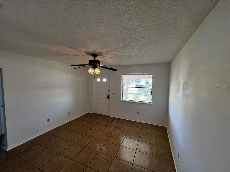 В аренду: $1,500 (2 спален, 1 ванн, 675 Квадратных фут)