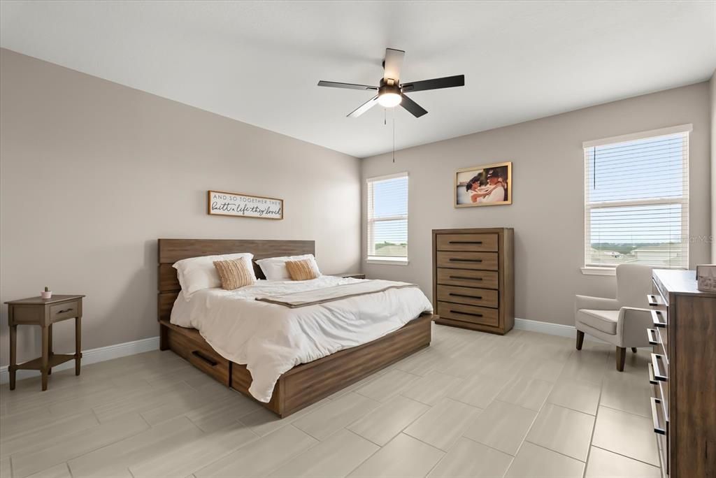 For Sale: $770,000 (4 beds, 4 baths, 2933 Square Feet)