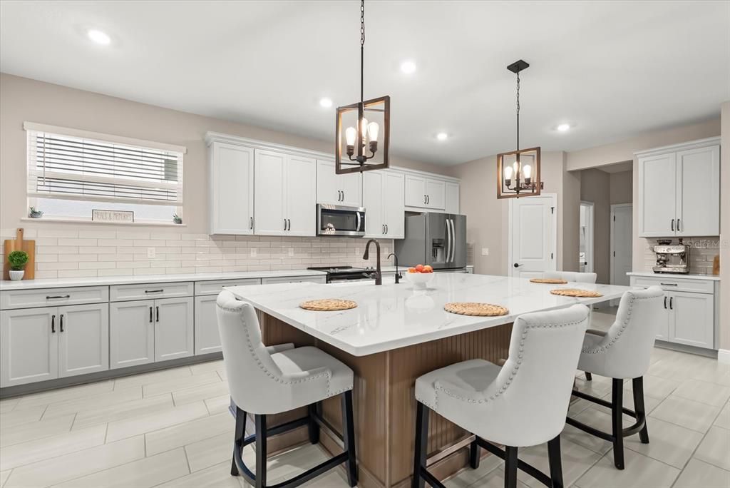 For Sale: $770,000 (4 beds, 4 baths, 2933 Square Feet)