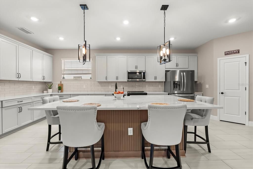 For Sale: $770,000 (4 beds, 4 baths, 2933 Square Feet)