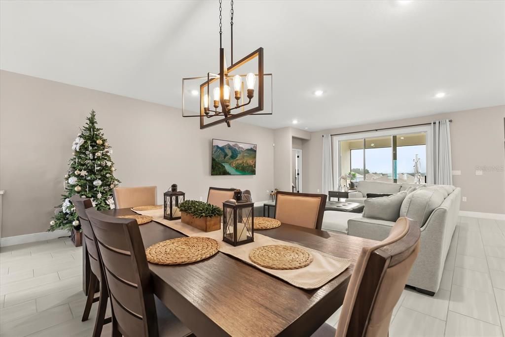 For Sale: $770,000 (4 beds, 4 baths, 2933 Square Feet)