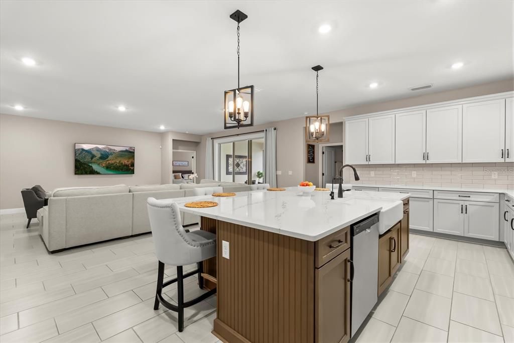 For Sale: $770,000 (4 beds, 4 baths, 2933 Square Feet)